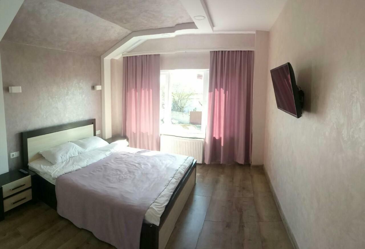 Royal House Villa Kamjanyi Potoki Kültér fotó