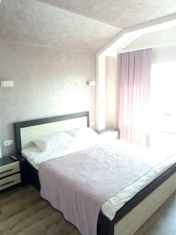 Royal House Villa Kamjanyi Potoki Kültér fotó