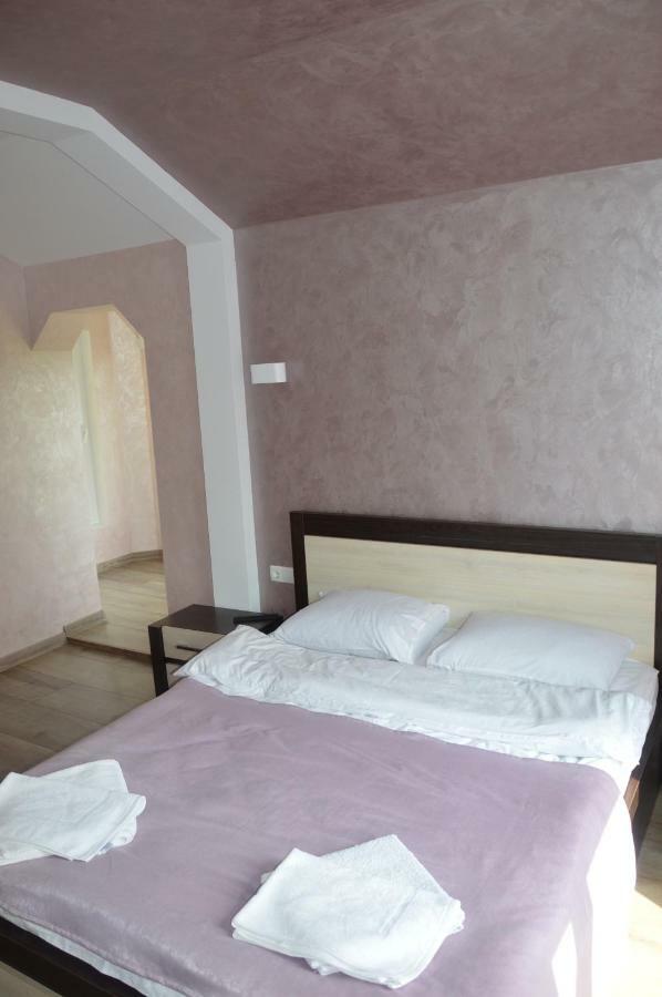 Royal House Villa Kamjanyi Potoki Kültér fotó