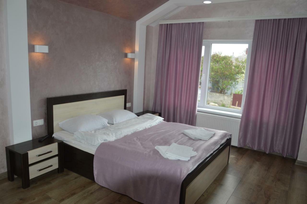 Royal House Villa Kamjanyi Potoki Kültér fotó